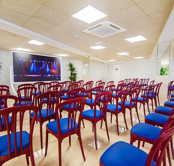 sala de reuniones hotel Koral Beach