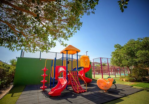 Parque infantil junto al Club de Pádel