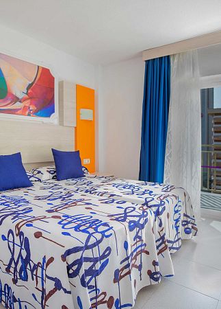 Chambre de l'hôtel Orange à Benidorm