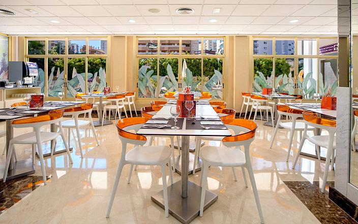Restaurant buffet Hôtel Orange