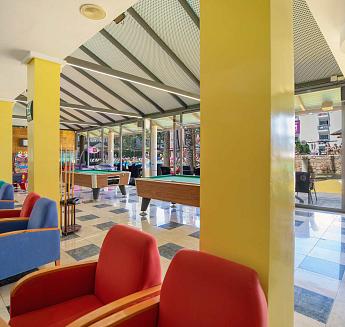 Bar avec salon Hôtel Pueblo Benidorm