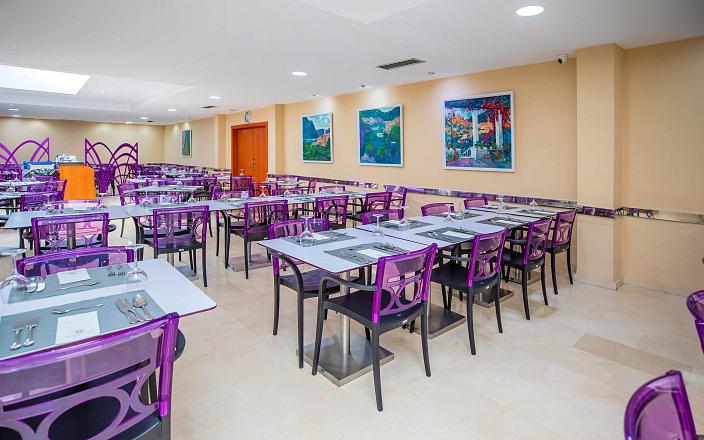Salle du restaurant hotel Pueblo de Benidorm